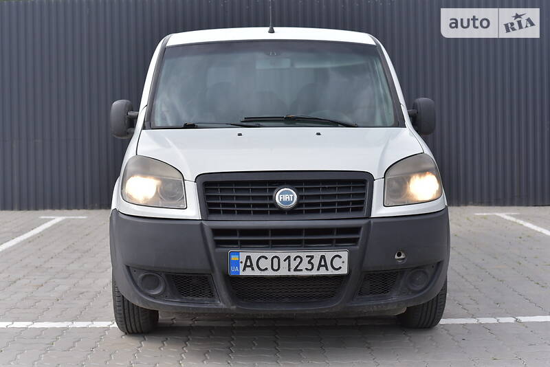 Пикап Fiat Doblo 2006 в Нововолынске