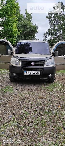 Минивэн Fiat Doblo 2012 в Киеве