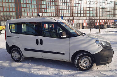Грузопассажирский фургон Fiat Doblo 2015 в Рожище