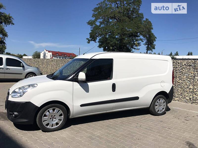 Минивэн Fiat Doblo 2012 в Черновцах