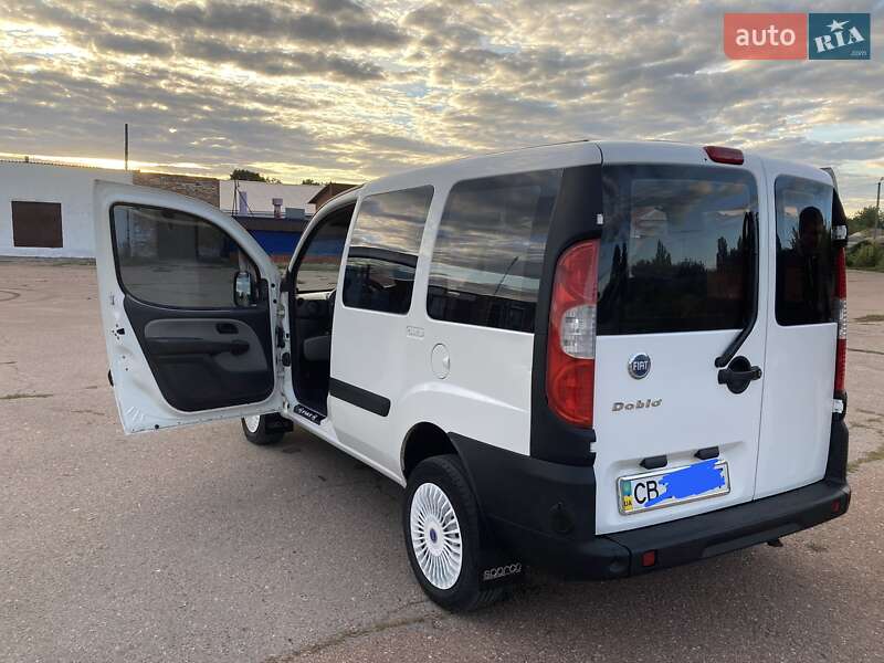 Минивэн Fiat Doblo 2006 в Прилуках