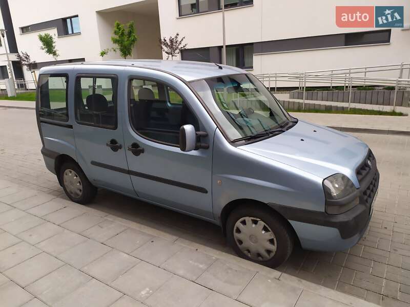 Универсал Fiat Doblo 2005 в Львове