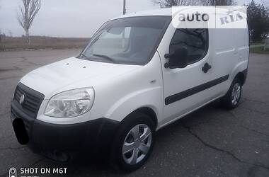 Вантажопасажирський фургон Fiat Doblo 2010 в Мелітополі