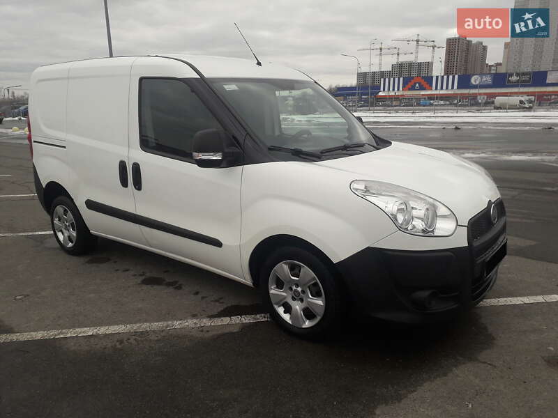 Вантажний фургон Fiat Doblo 2013 в 