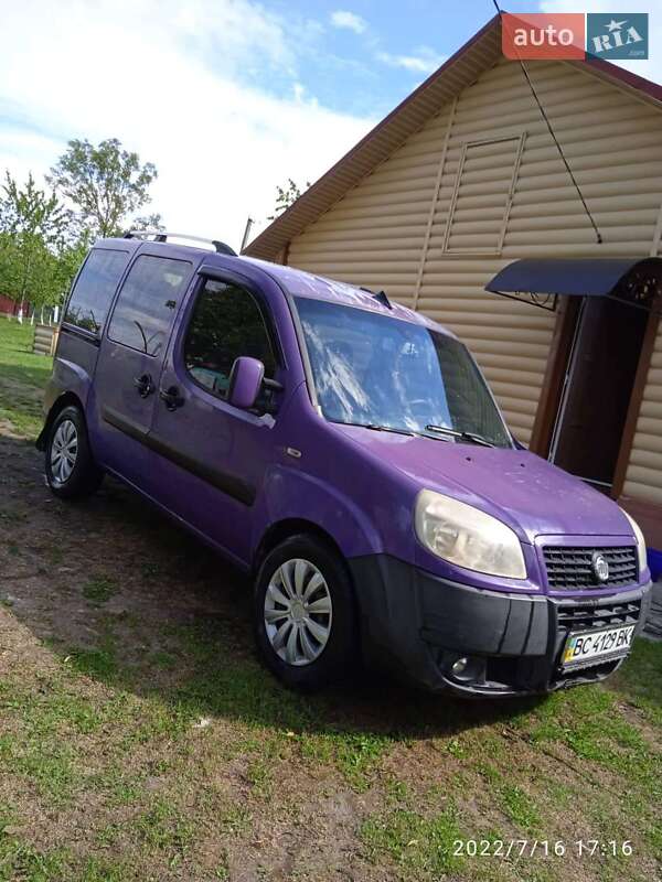 Минивэн Fiat Doblo 2008 в Дрогобыче