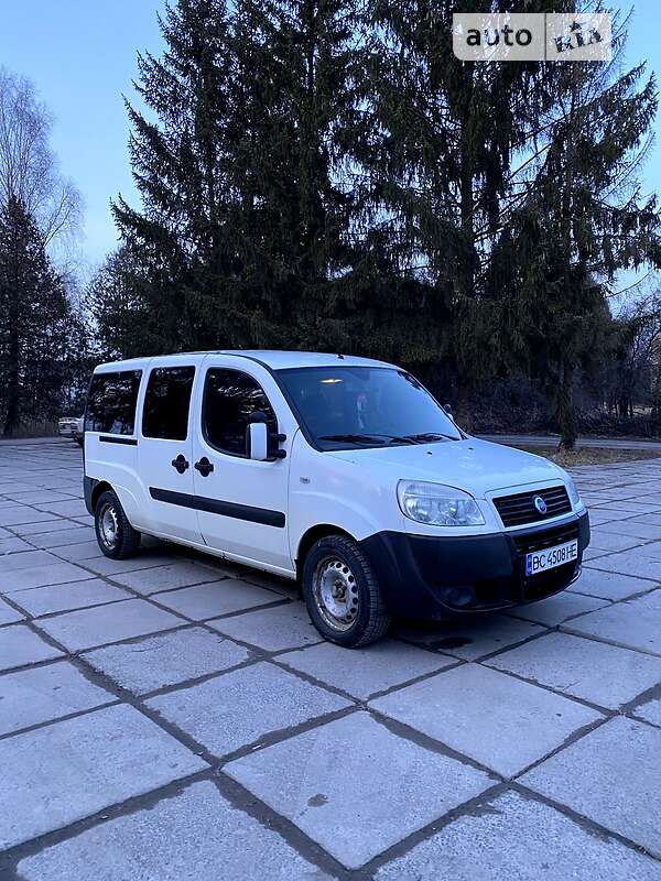 Минивэн Fiat Doblo 2006 в 