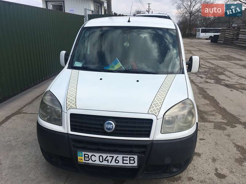 Минивэн Fiat Doblo 2006 в Городке