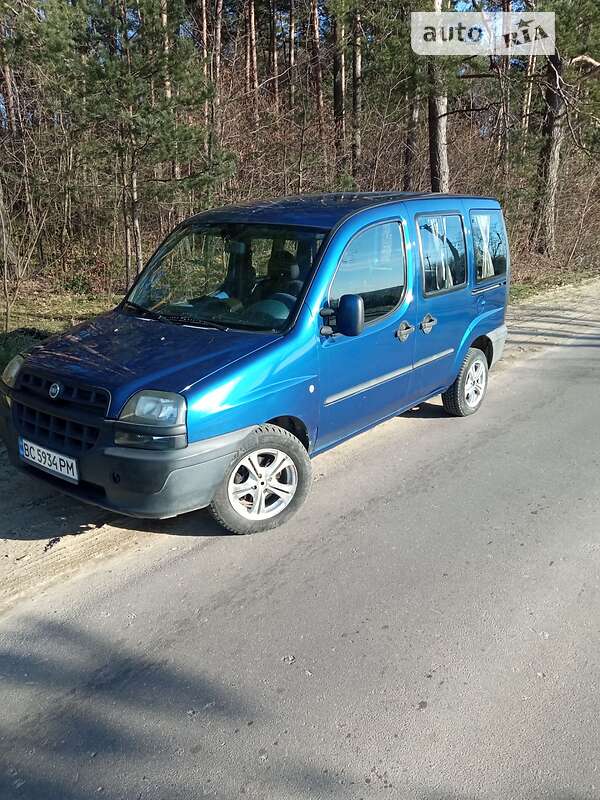 Минивэн Fiat Doblo 2004 в 