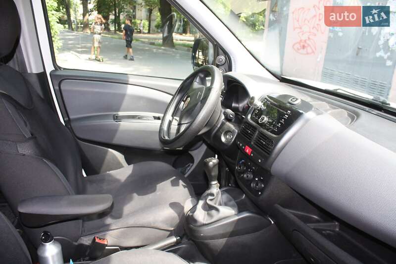 Универсал Fiat Doblo 2014 в Харькове фото 2 Универсал Fiat Doblo 2014 в Харькове