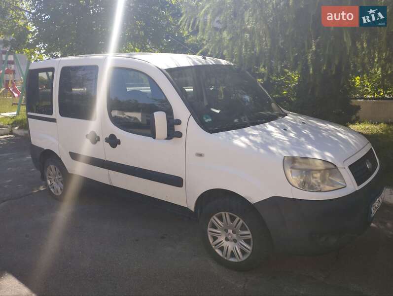 Минивэн Fiat Doblo 2006 в Ровно