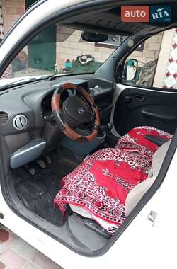 Минивэн Fiat Doblo 2004 в 