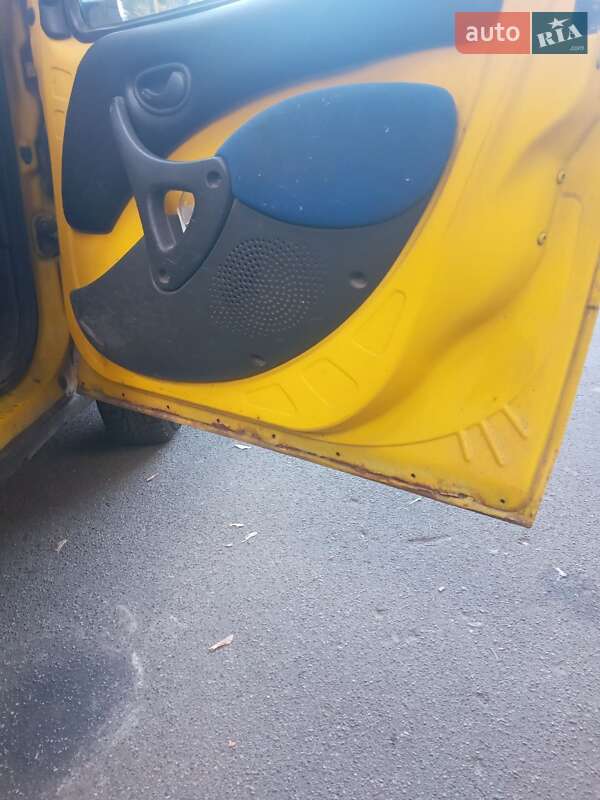 Минивэн Fiat Doblo 2004 в Киеве