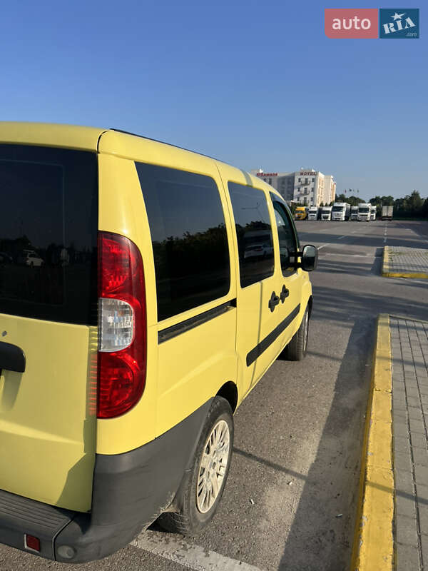Минивэн Fiat Doblo 2006 в Львове