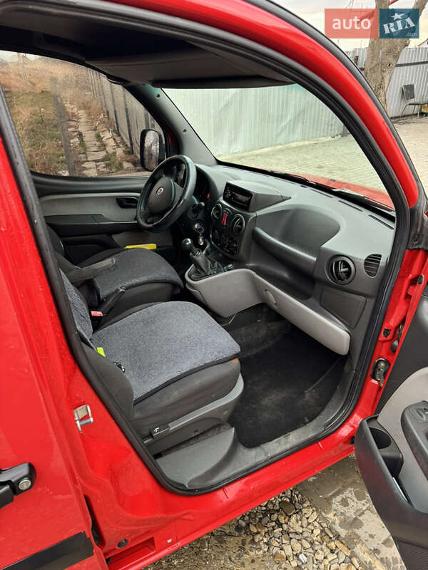 Минивэн Fiat Doblo 2007 в Снятине