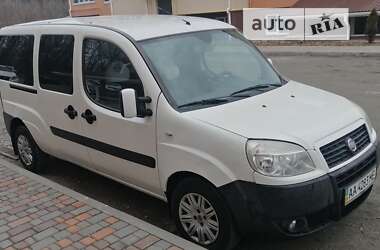 Минивэн Fiat Doblo 2009 в Киеве