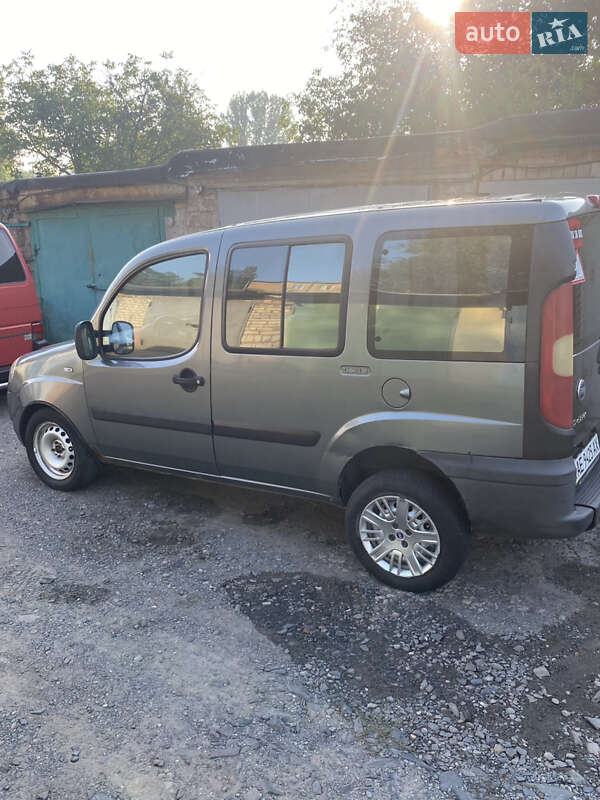 Минивэн Fiat Doblo 2006 в Кривом Роге