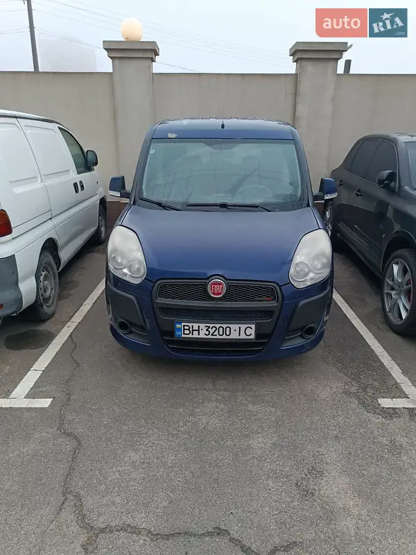 Fiat Doblo 2012