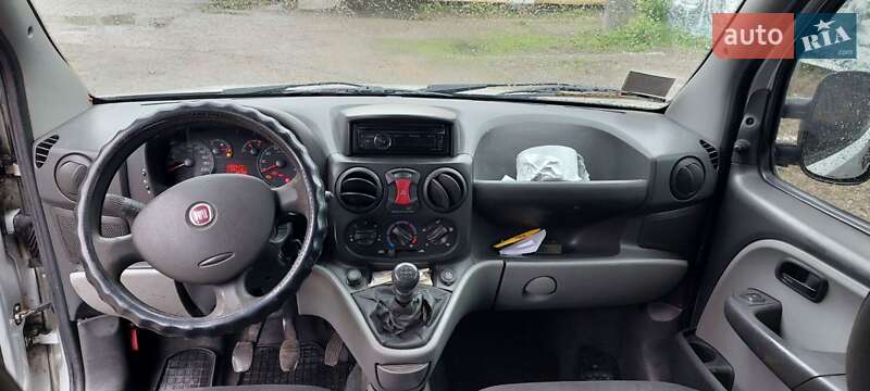 Минивэн Fiat Doblo 2008 в Киеве