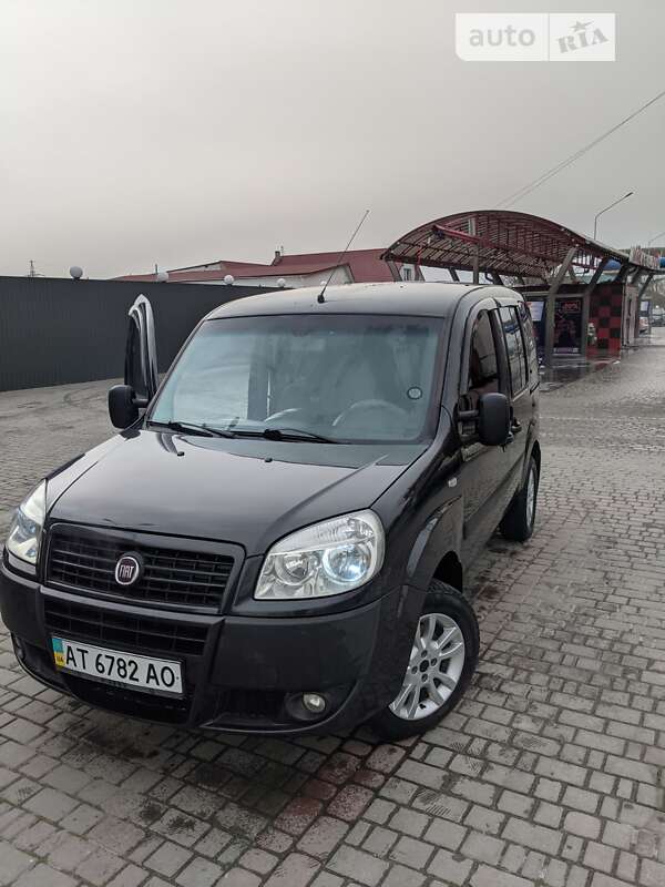 Минивэн Fiat Doblo 2008 в Ивано-Франковске