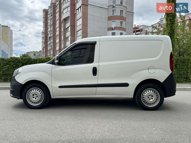 Вантажний фургон Fiat Doblo 2016 в Києві фото 4 Вантажний фургон Fiat Doblo 2016 в Києві