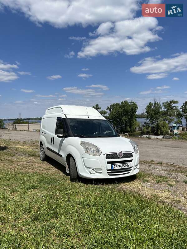 Грузопассажирский фургон Fiat Doblo 2013 в Днепре