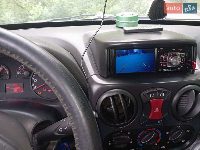 Минивэн Fiat Doblo 2007 в Киеве