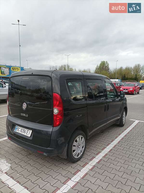 Мінівен Fiat Doblo 2010 в Львові