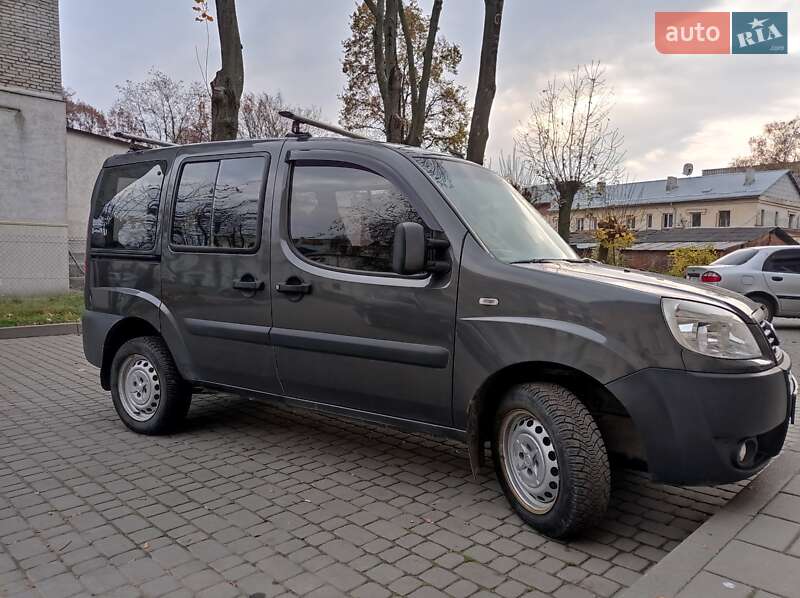 Минивэн Fiat Doblo 2011 в Львове фото 8 Минивэн Fiat Doblo 2011 в Львове