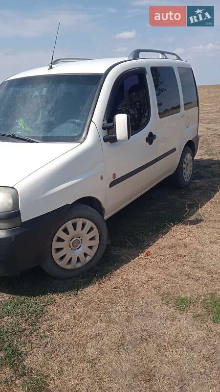 Минивэн Fiat Doblo 2005 в Томашполе