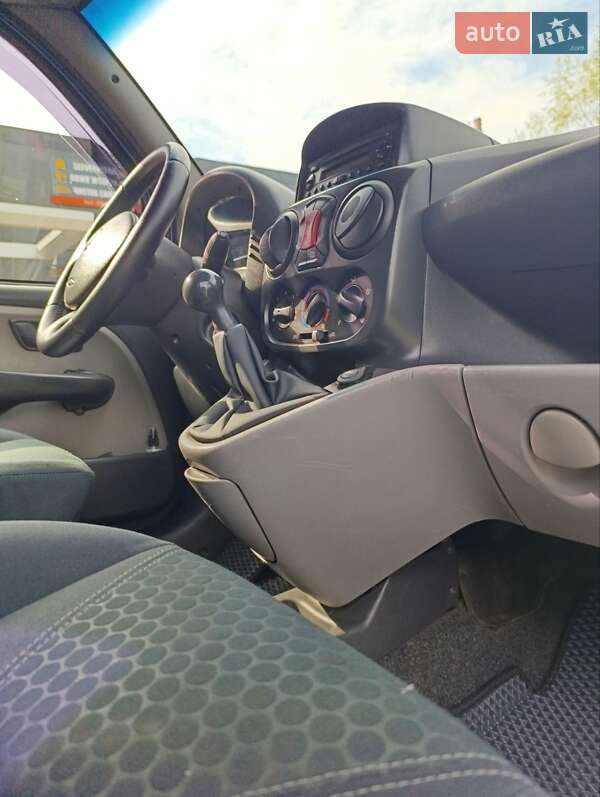 Минивэн Fiat Doblo 2006 в Калуше