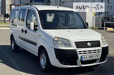 Минивэн Fiat Doblo 2005 в Киеве