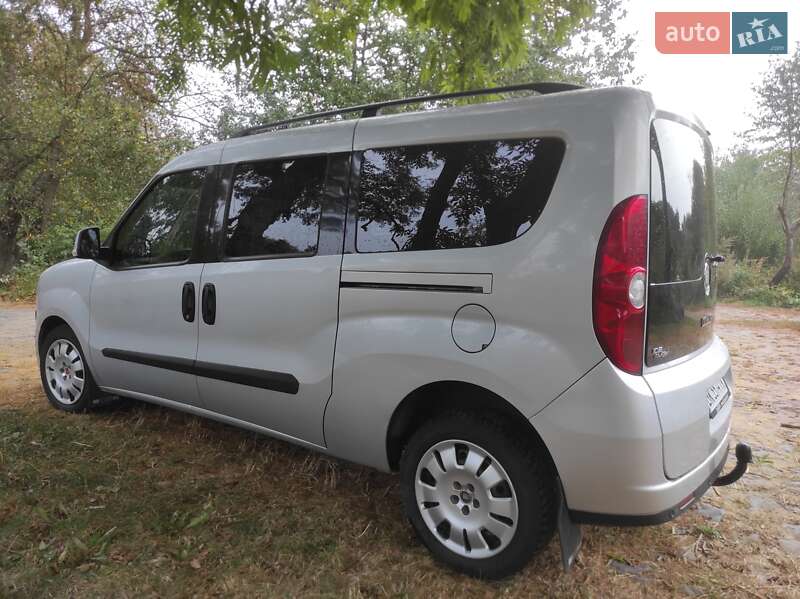 Минивэн Fiat Doblo 2012 в Ровно
