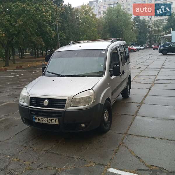 Минивэн Fiat Doblo 2007 в Киеве