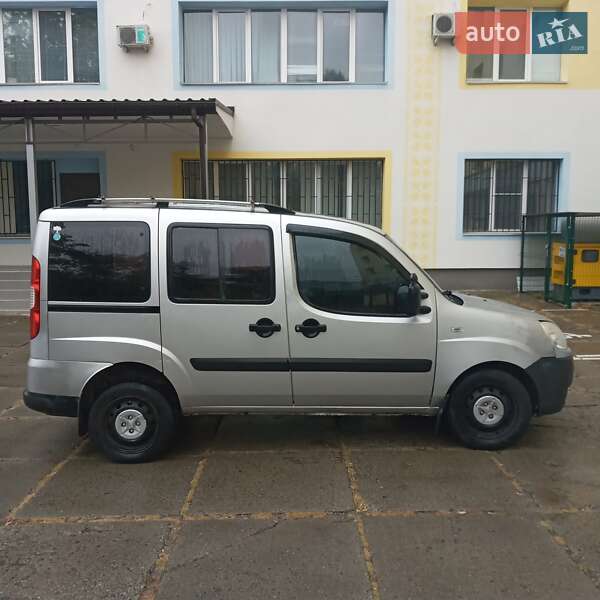 Минивэн Fiat Doblo 2007 в Киеве