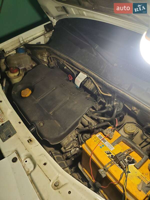 Минивэн Fiat Doblo 2006 в Черновцах фото 10 Минивэн Fiat Doblo 2006 в Черновцах