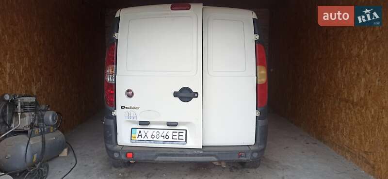 Вантажний фургон Fiat Doblo 2013 в Коротичу