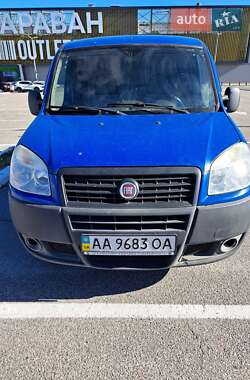 Вантажний фургон Fiat Doblo 2013 в Києві