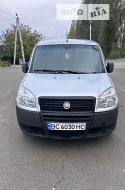 Вантажний фургон Fiat Doblo 2011 в Києві