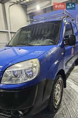 Минивэн Fiat Doblo 2007 в Киеве