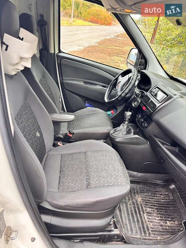 Грузовой фургон Fiat Doblo 2010 в Николаеве