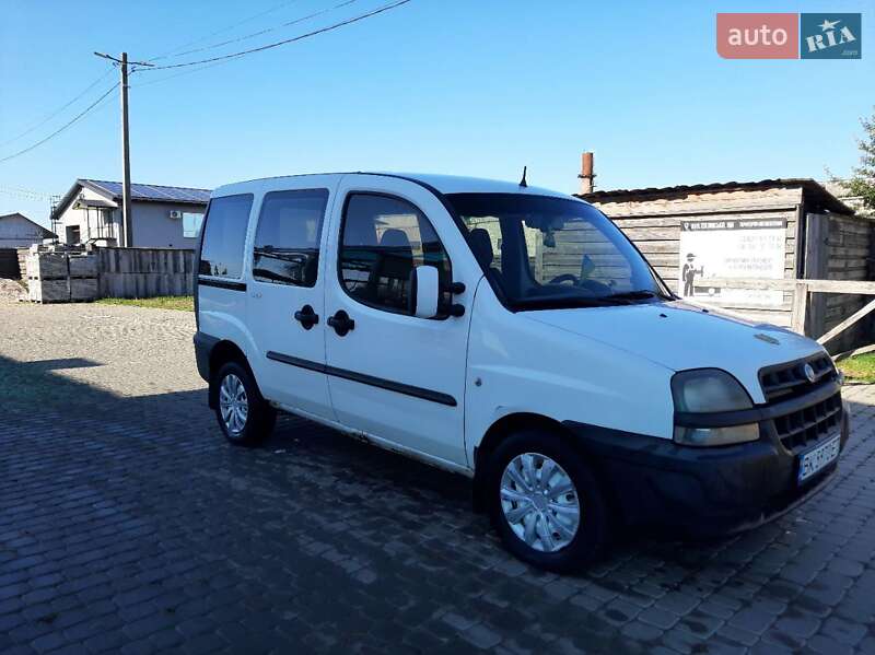 Минивэн Fiat Doblo 2003 в Березному