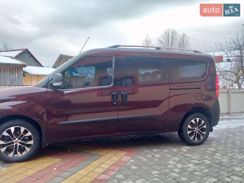 Минивэн Fiat Doblo 2010 в 