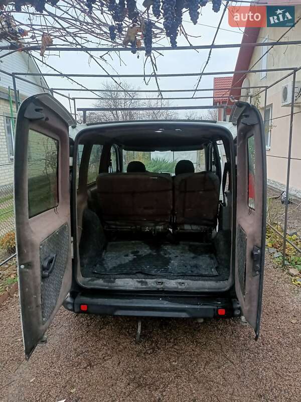 Минивэн Fiat Doblo 2010 в Киеве
