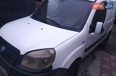 Вантажний фургон Fiat Doblo 2006 в Кропивницькому