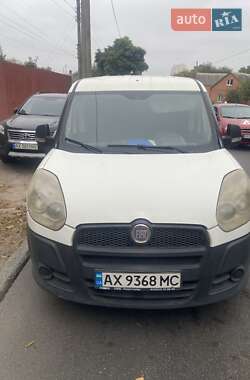 Вантажний фургон Fiat Doblo 2011 в Харкові