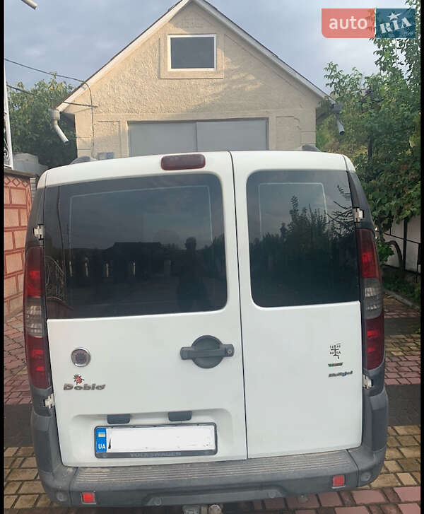 Минивэн Fiat Doblo 2009 в Могилев-Подольске