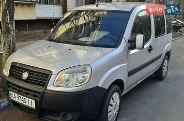 Минивэн Fiat Doblo 2011 в Киеве