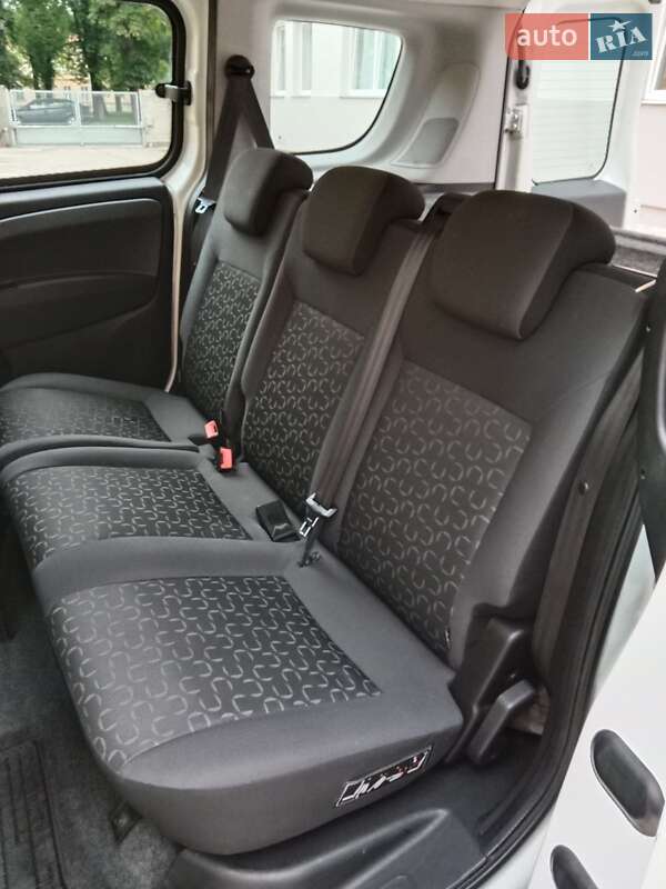 Минивэн Fiat Doblo 2011 в Сарнах