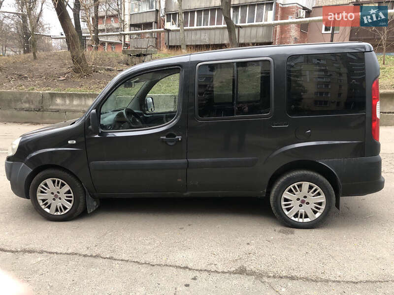 Минивэн Fiat Doblo 2008 в Днепре