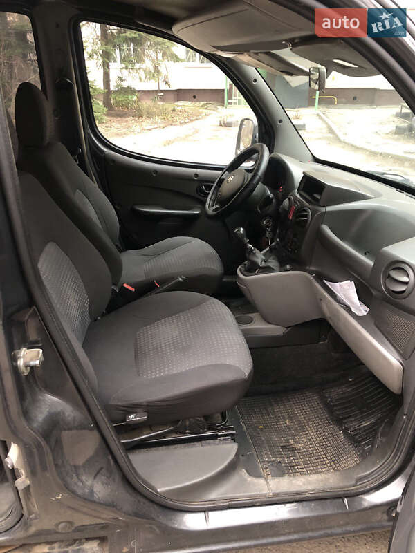 Минивэн Fiat Doblo 2008 в Днепре